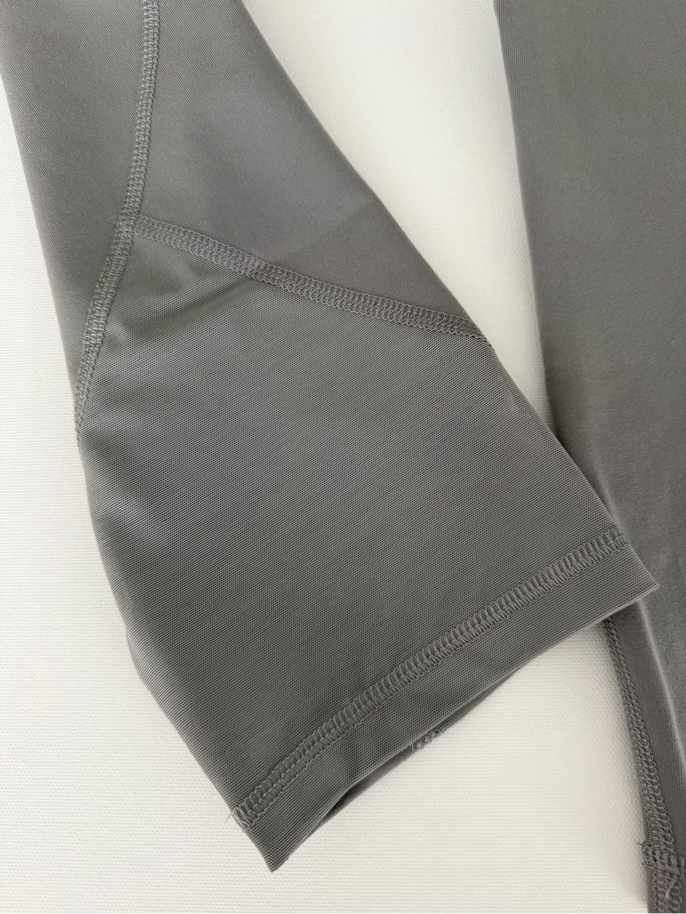 Old Navy Gray Leggings with Side Pockets - Picture 3 of 5
